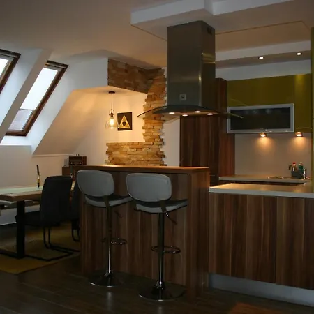 Apartment Enjoy 110qm Im Historischen Zentrum *